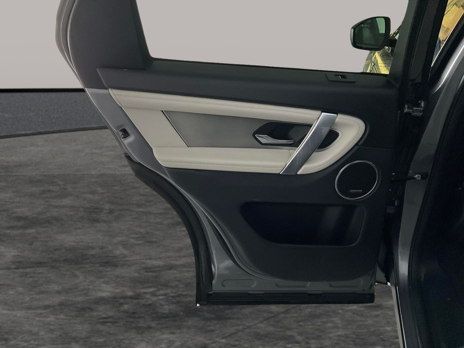 Used Land Rover Discovery Sport 2022 for sale - 77034072: Photo 34