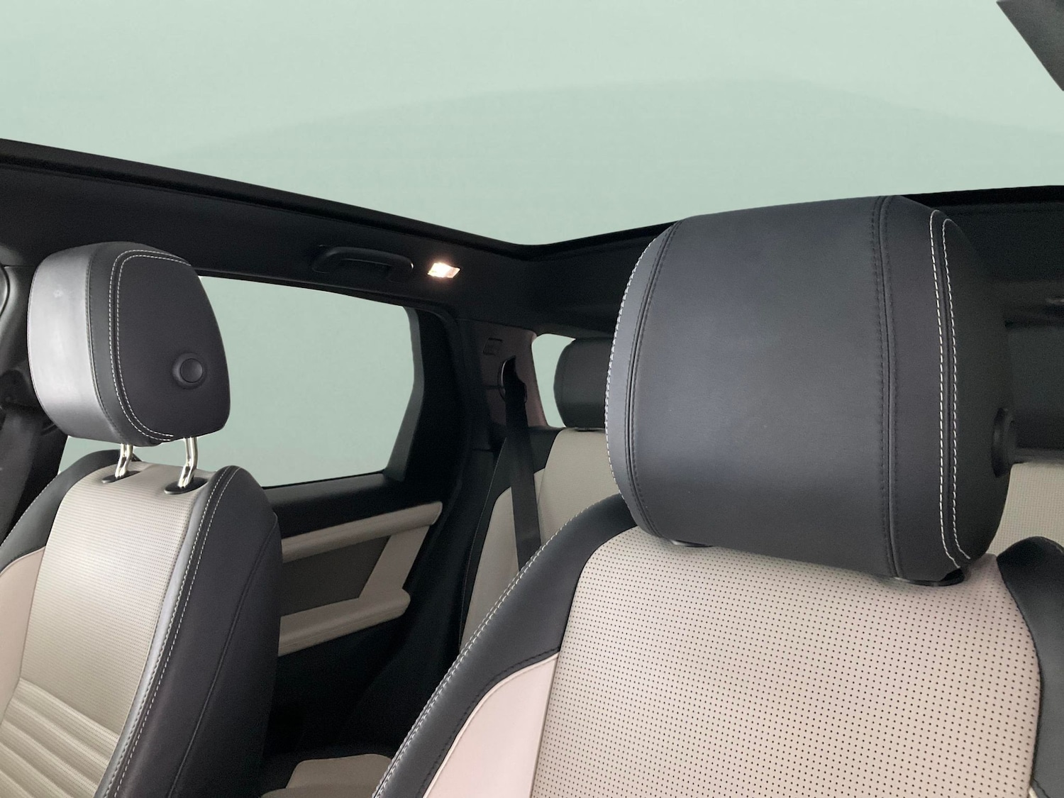 Used Land Rover Discovery Sport 2022 for sale - 77034072: Photo 5