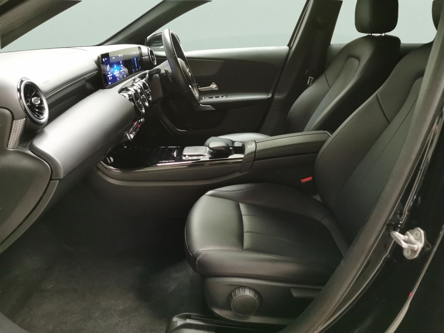 Used Mercedes-Benz A-Class 2021 for sale - 77159742: Photo 4