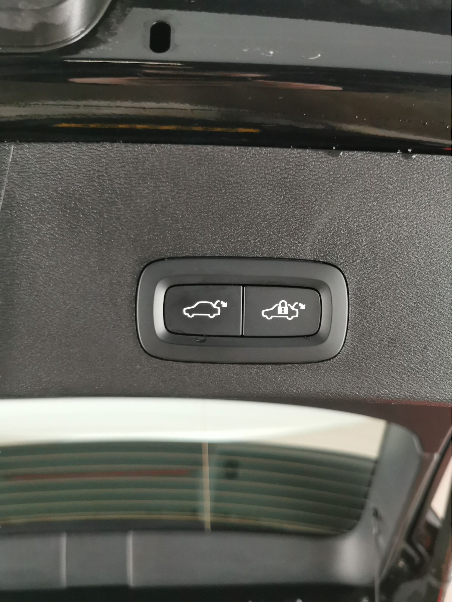 Used Volvo XC40 2023 for sale - 77720848: Photo 14