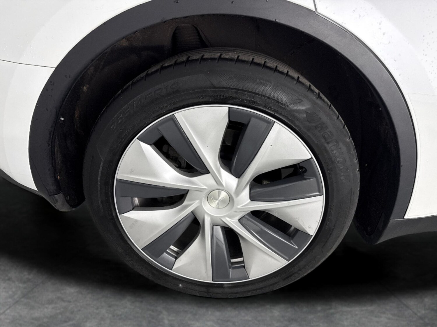 Used Tesla Model Y 2023 for sale - 77614981: Photo 24