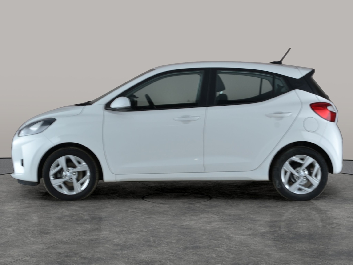 Used Hyundai i10 2022 for sale - 77196252: Photo 13