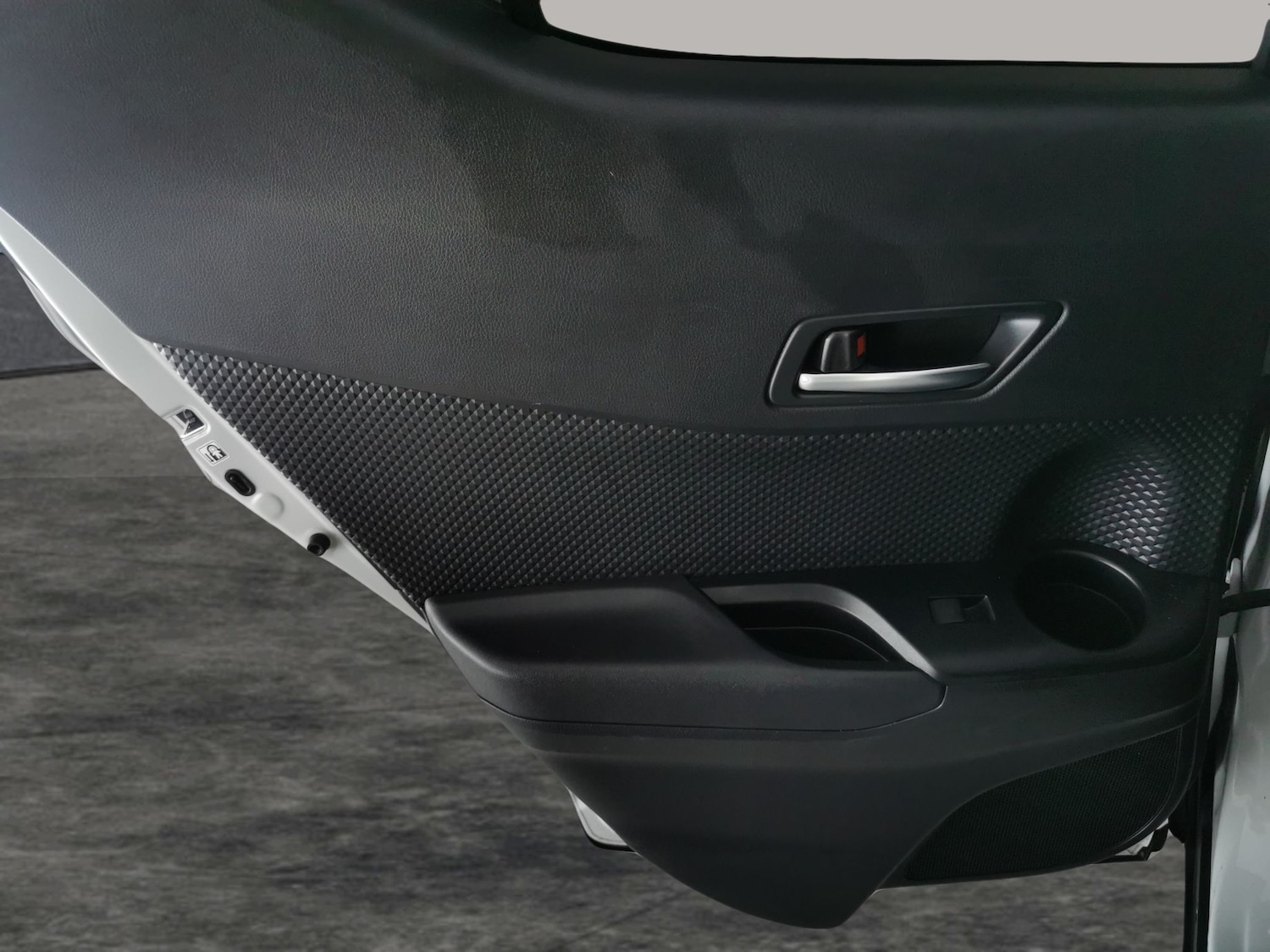 Used Toyota C-HR 2023 for sale - 76862167: Photo 26