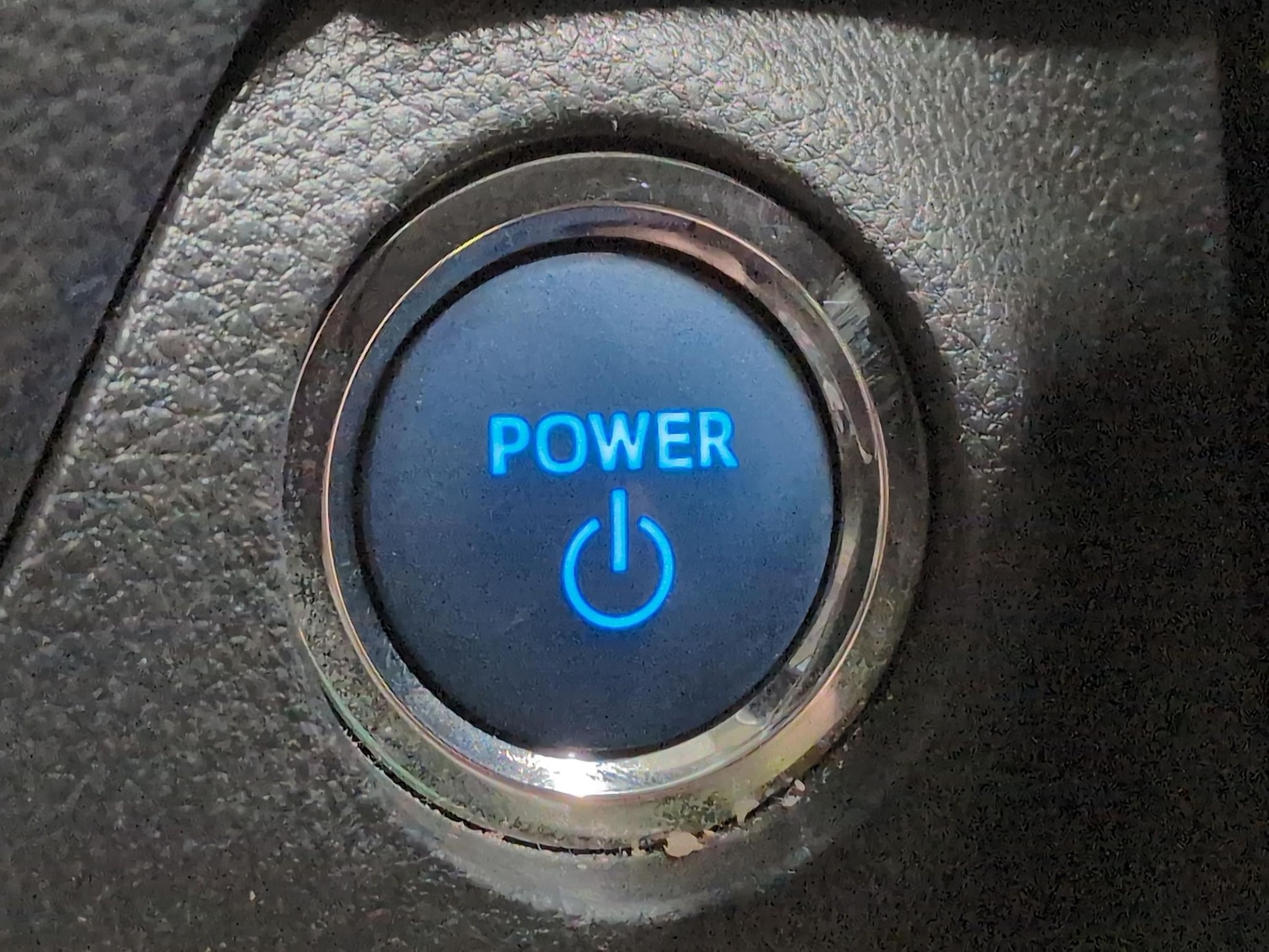 Used Toyota RAV4 2022 for sale - 76105250: Photo 22