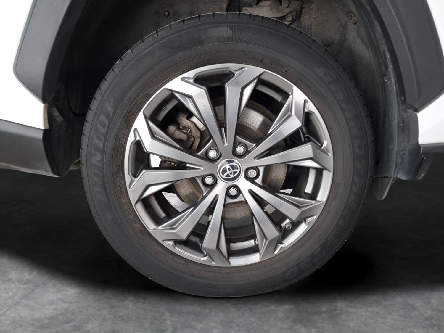 Used Toyota RAV4 2022 for sale - 76105250: Photo 29
