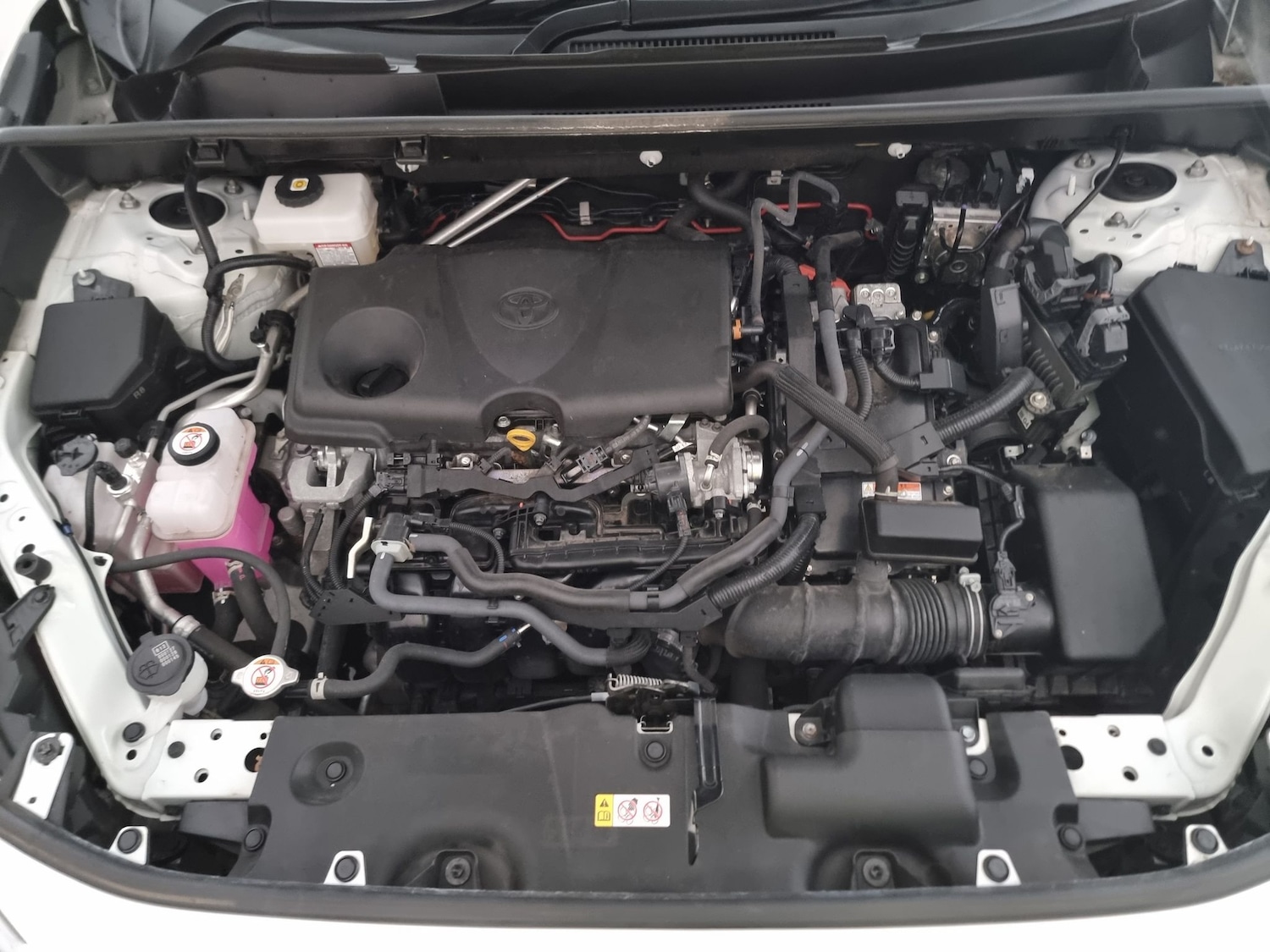Used Toyota RAV4 2022 for sale - 76105250: Photo 38