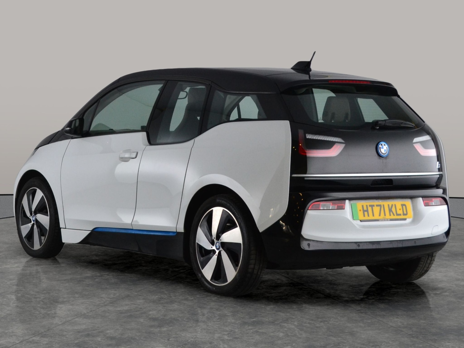 Used BMW i3 2022 for sale - 77460894: Photo 8