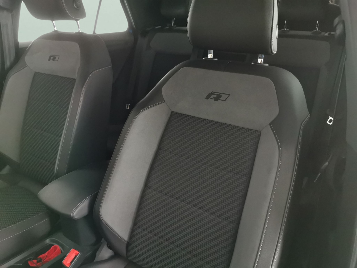 Used Volkswagen T-Roc 2021 for sale - 76580570: Photo 23