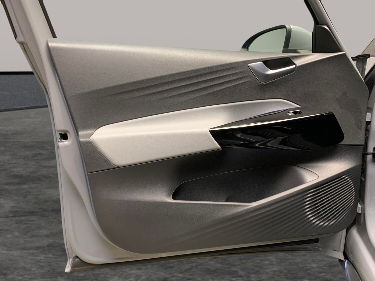 Used Volkswagen ID.3 2023 for sale - 77889026: Photo 22