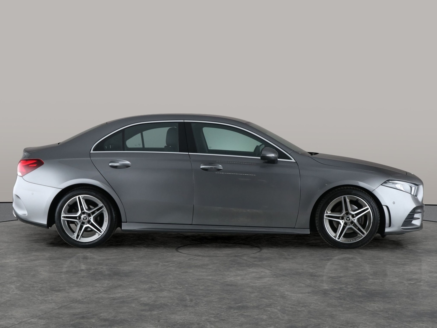 Used Mercedes-Benz A-Class 2019 for sale - 76300591: Photo 12