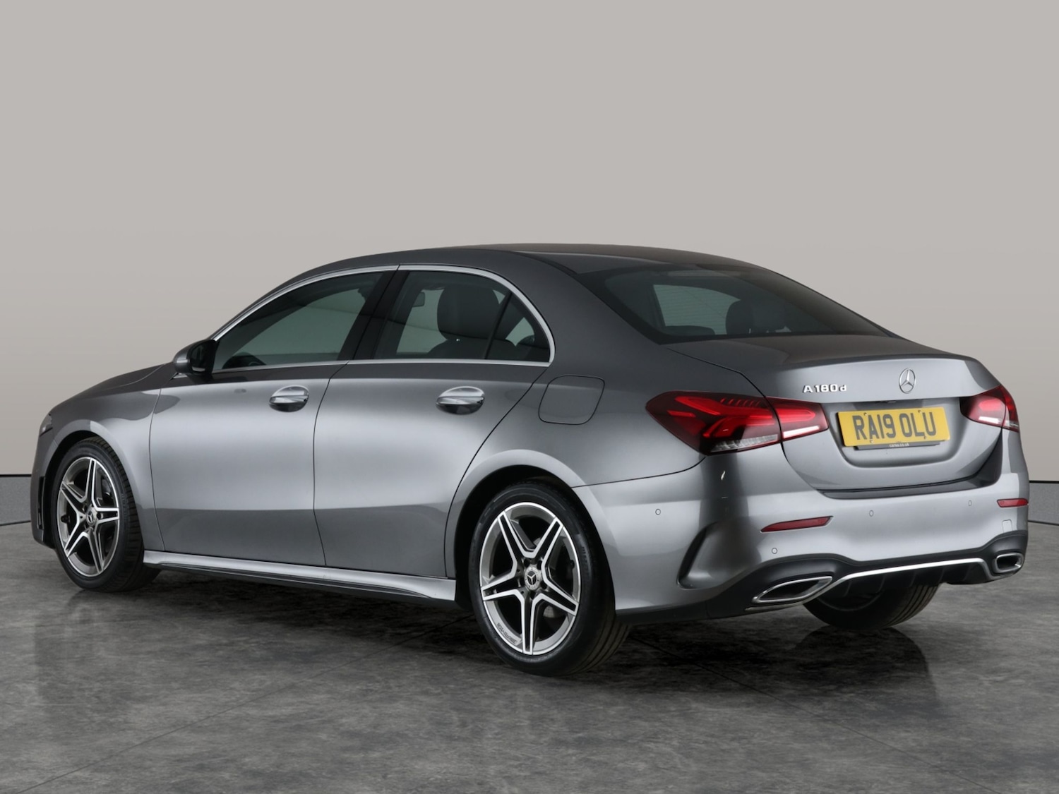 Used Mercedes-Benz A-Class 2019 for sale - 76300591: Photo 16