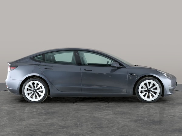 Used Tesla Model 3 2021 for sale - 76018557: Photo 14