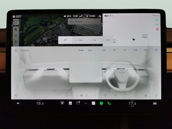 Used Tesla Model 3 2021 for sale - 76018557: Photo 24