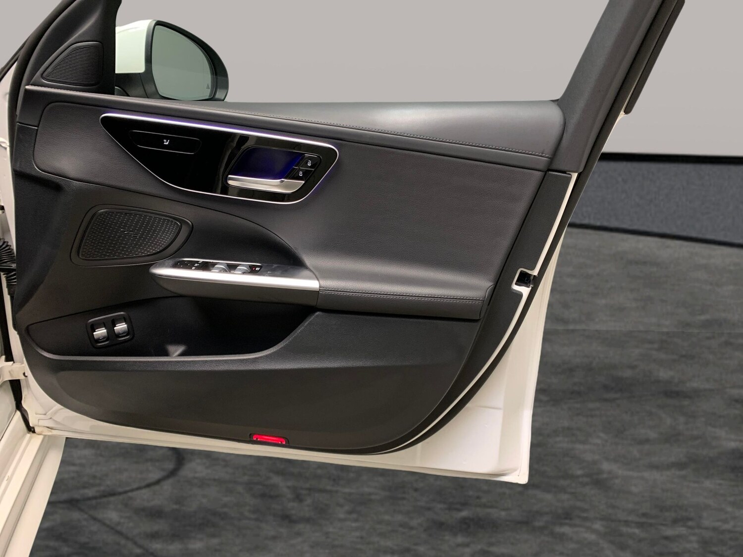 Used Mercedes-Benz C Class 2022 for sale - 77579307: Photo 28