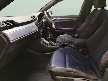 Used Audi Q3 2019 for sale - 75817413: Photo
