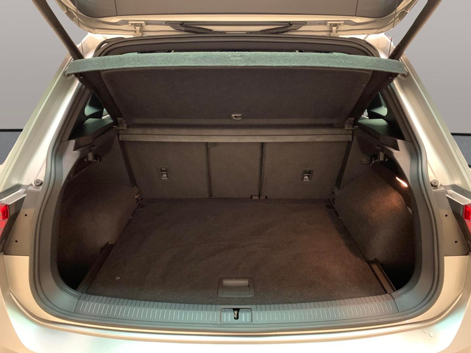 Used Volkswagen Tiguan 2019 for sale - 77198686: Photo 31