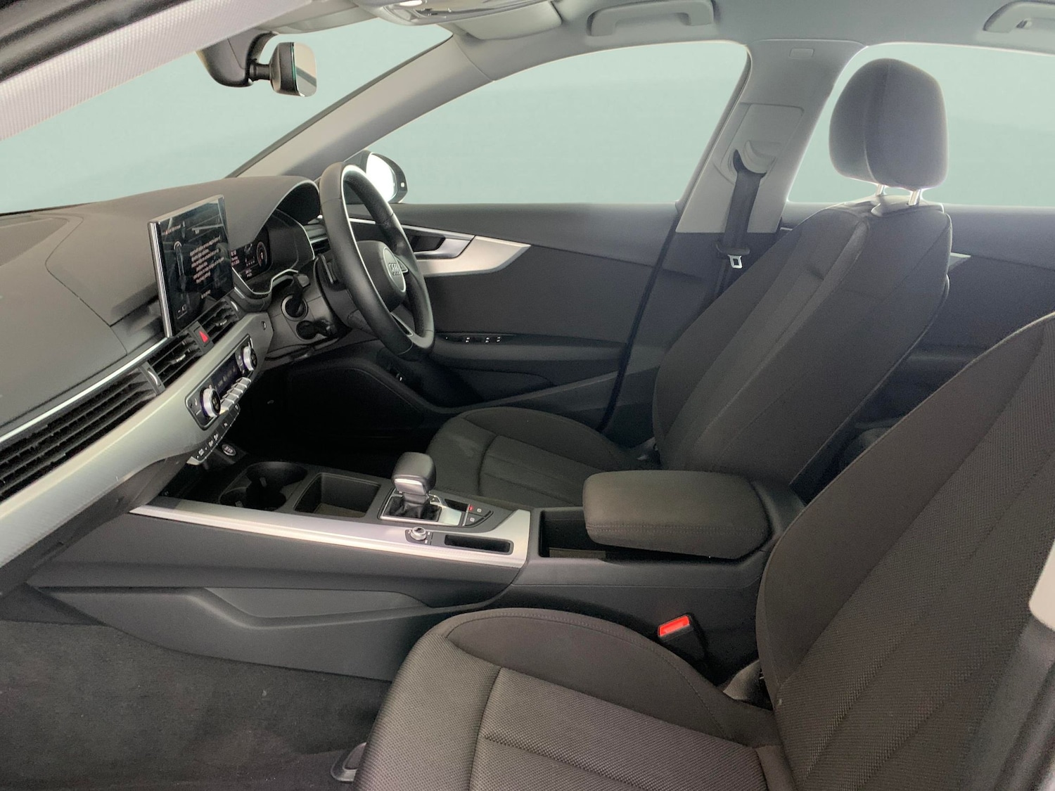 Used Audi A4 2021 for sale - 76933466: Photo 4