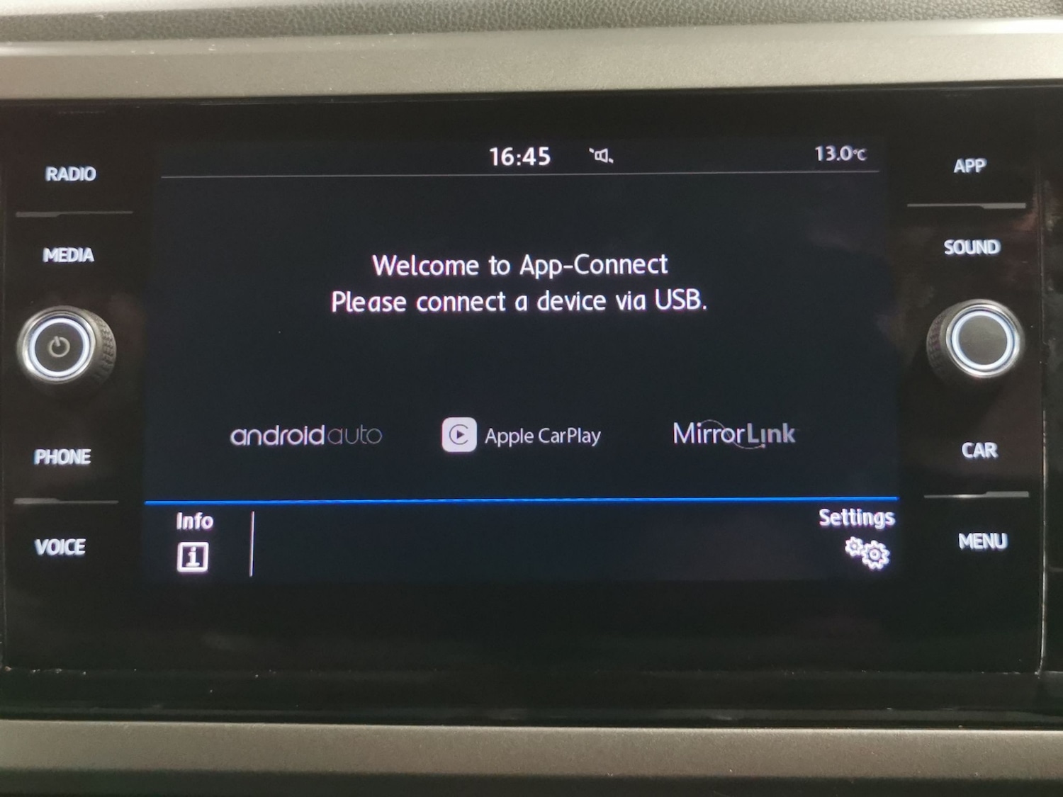 Used Volkswagen Polo 2018 for sale - 76577956: Photo 13