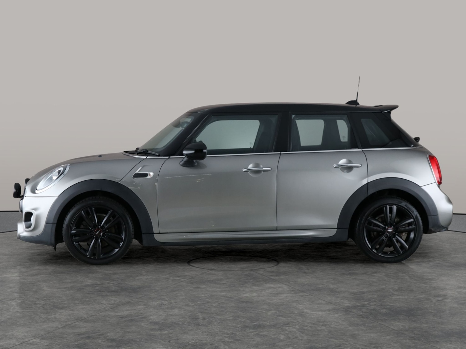 Used MINI Hatch 2019 for sale - 77060913: Photo 12