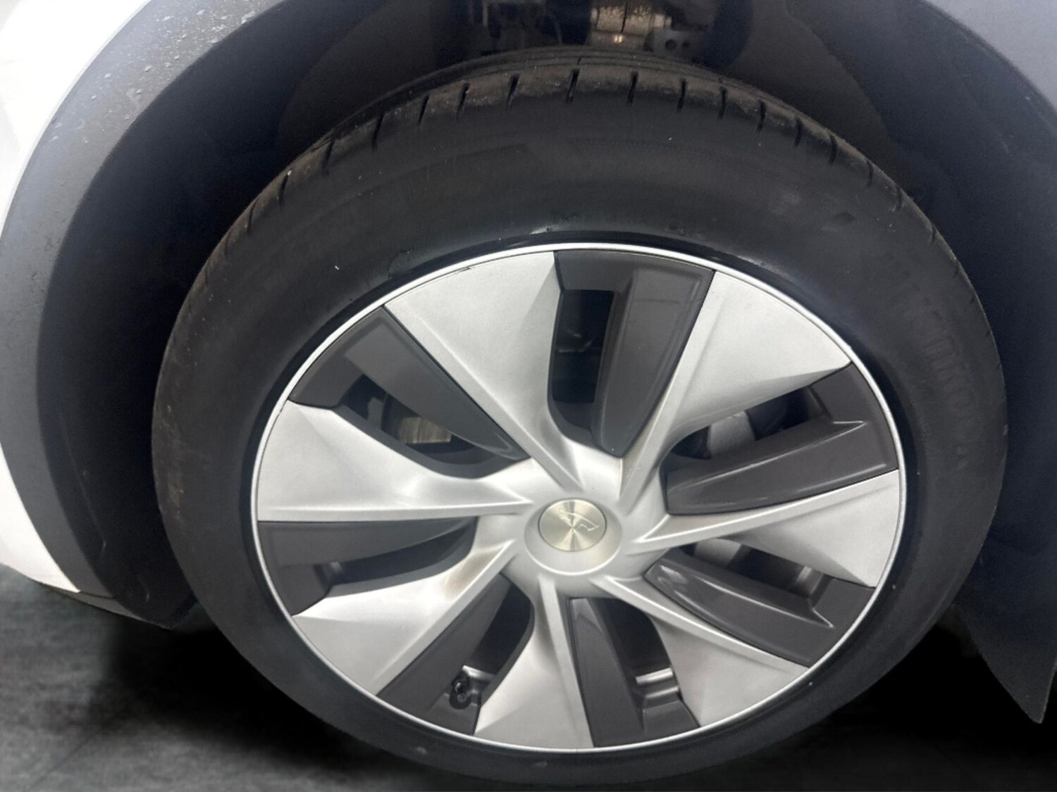 Used Tesla Model Y 2024 for sale - 77995442: Photo 27