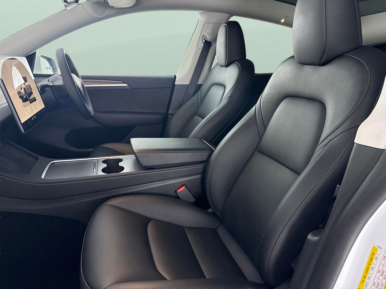 Used Tesla Model Y 2024 for sale - 77995442: Photo 4