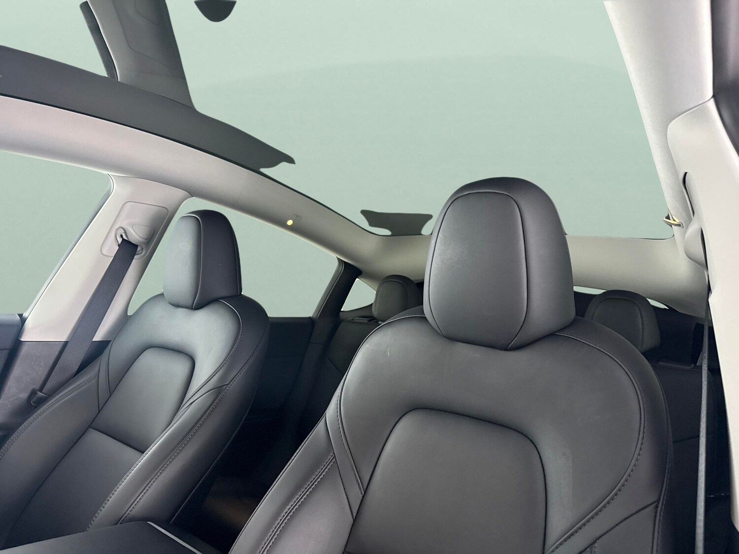 Used Tesla Model Y 2024 for sale - 77995442: Photo 5