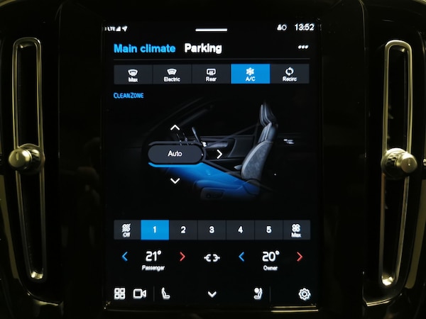 Used Volvo XC40 2022 for sale - 76310544: Photo 23