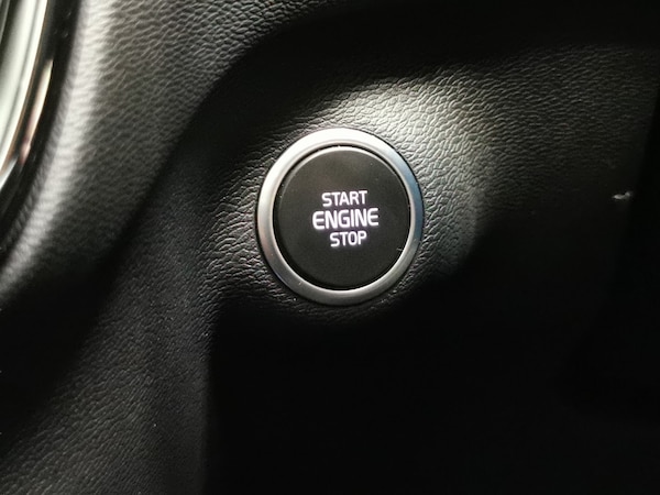 Used Volvo XC40 2022 for sale - 76310544: Photo 24