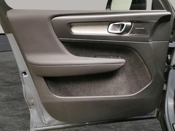 Used Volvo XC40 2022 for sale - 76310544: Photo 34