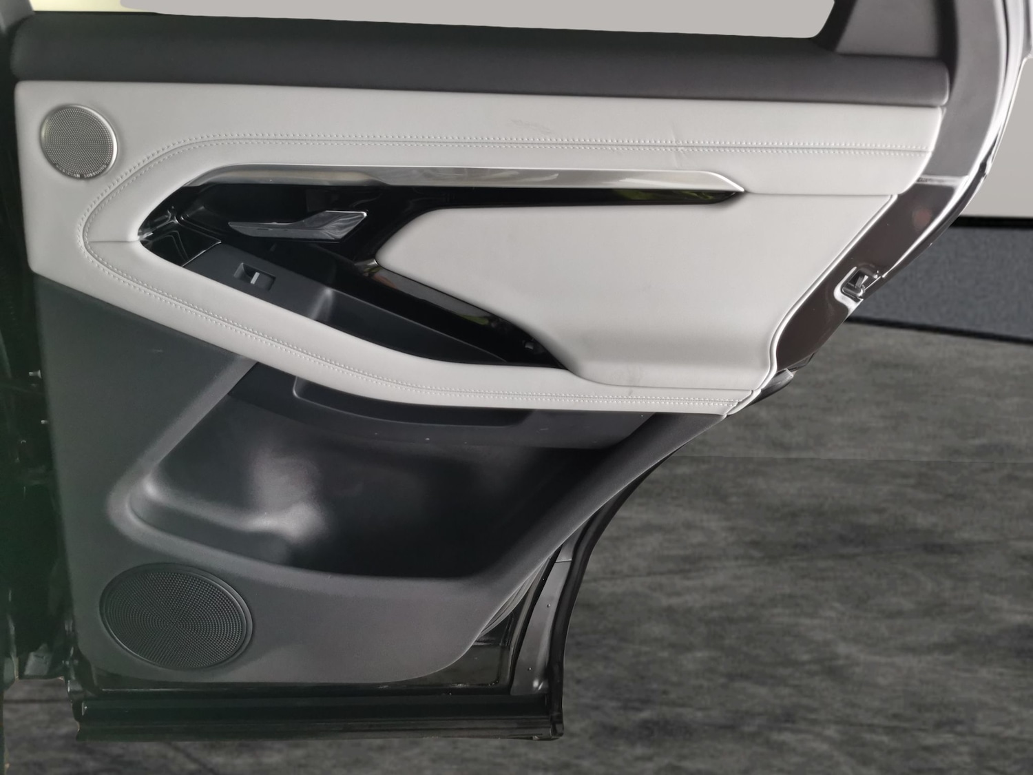 Used Land Rover Range Rover Evoque 2023 for sale - 77743993: Photo 36