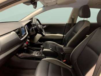 Used Kia Stonic 2020 for sale - 75440912: Photo
