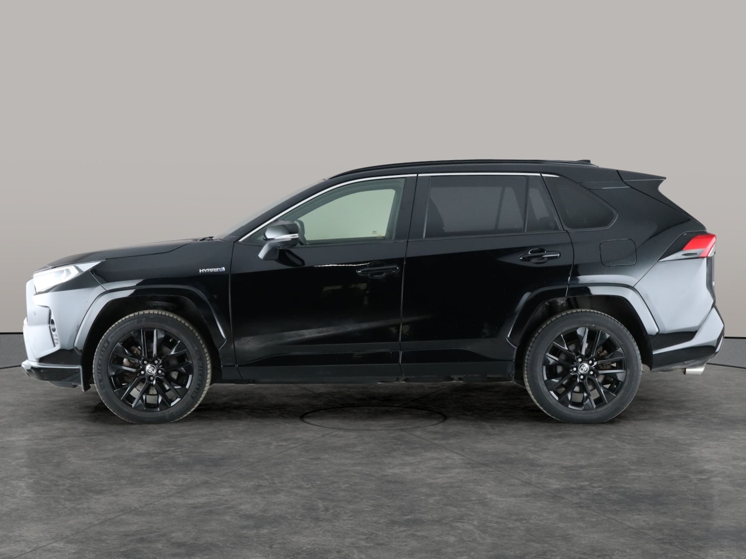 Used Toyota RAV4 2021 for sale - 76147103: Photo 17