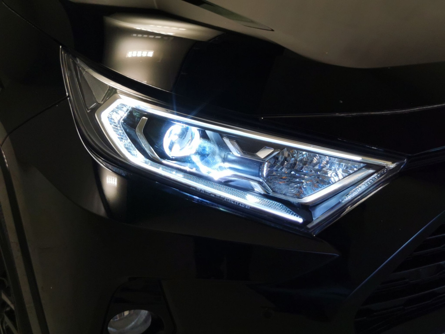 Used Toyota RAV4 2021 for sale - 76147103: Photo 6