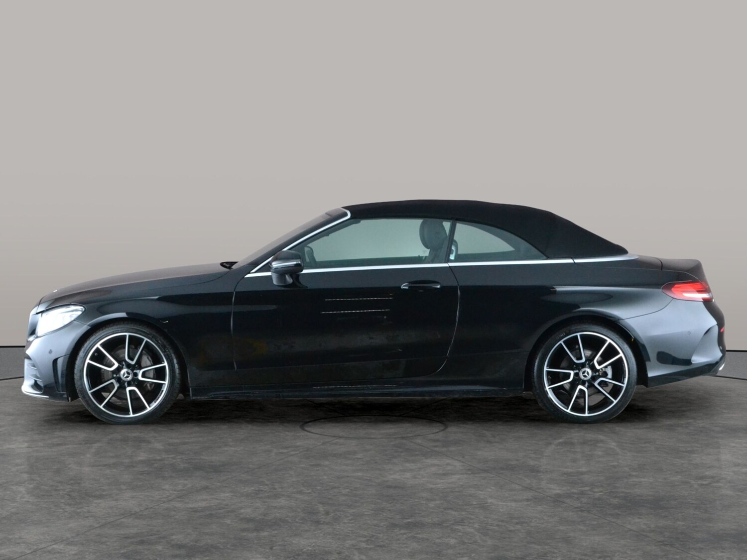 Used Mercedes-Benz C Class 2019 for sale - 77472291: Photo 14