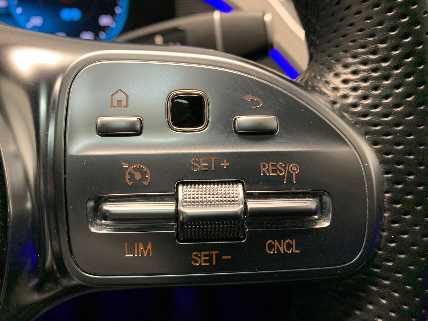 Used Mercedes-Benz EQC 2021 for sale - 76638505: Photo 20