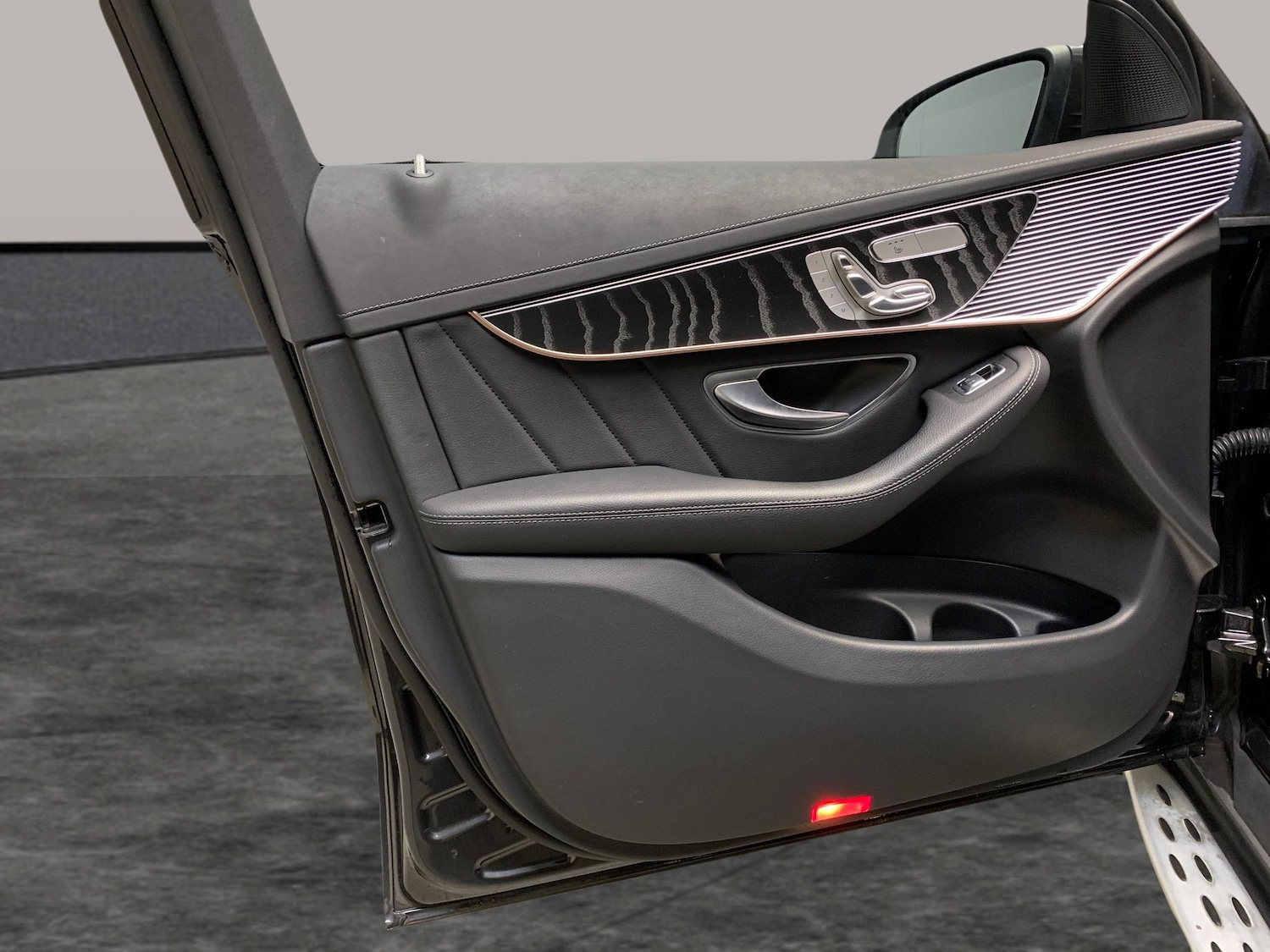 Used Mercedes-Benz EQC 2021 for sale - 76638505: Photo 27