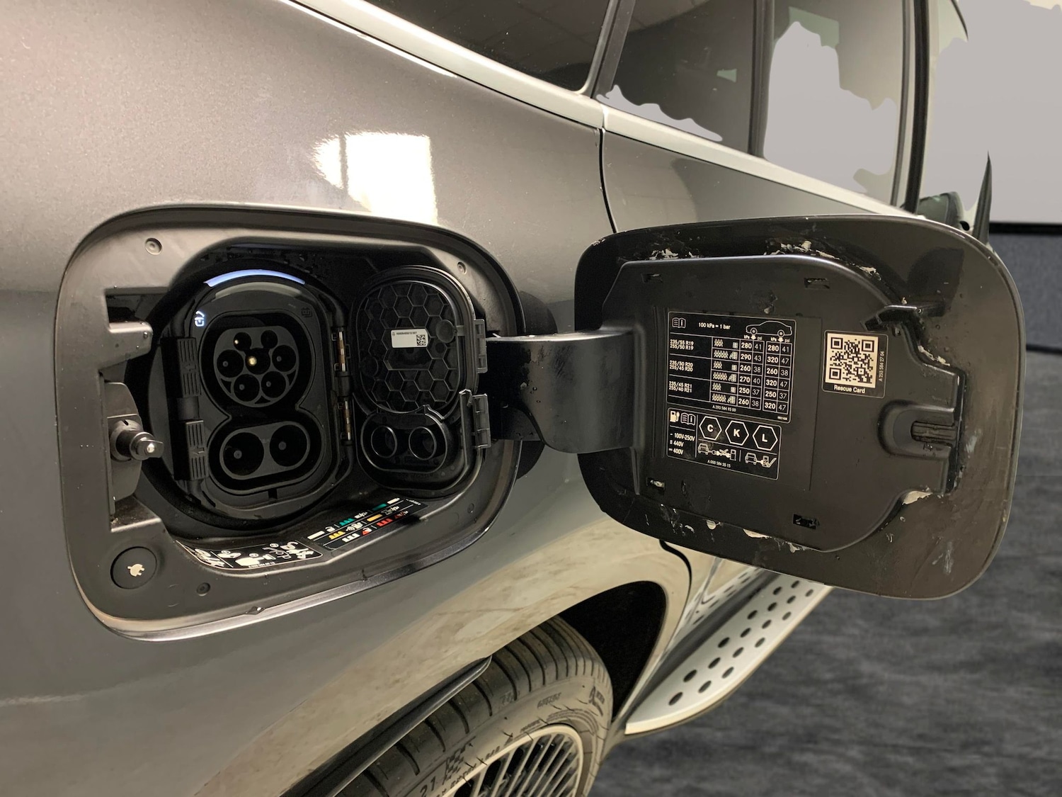 Used Mercedes-Benz EQC 2021 for sale - 76638505: Photo 31