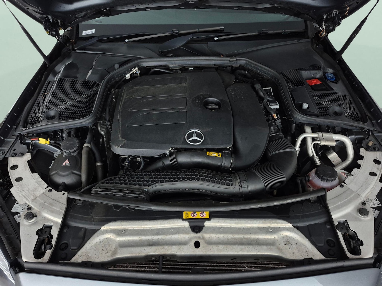 Used Mercedes-Benz C Class 2018 for sale - 77617455: Photo 36