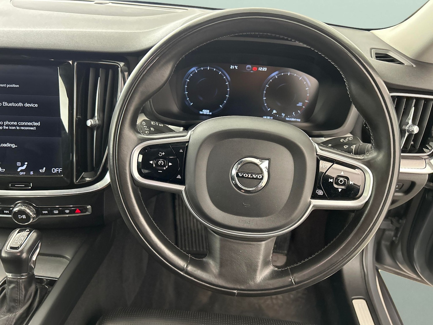 Used Volvo V60 2020 for sale - 76147132: Photo 26