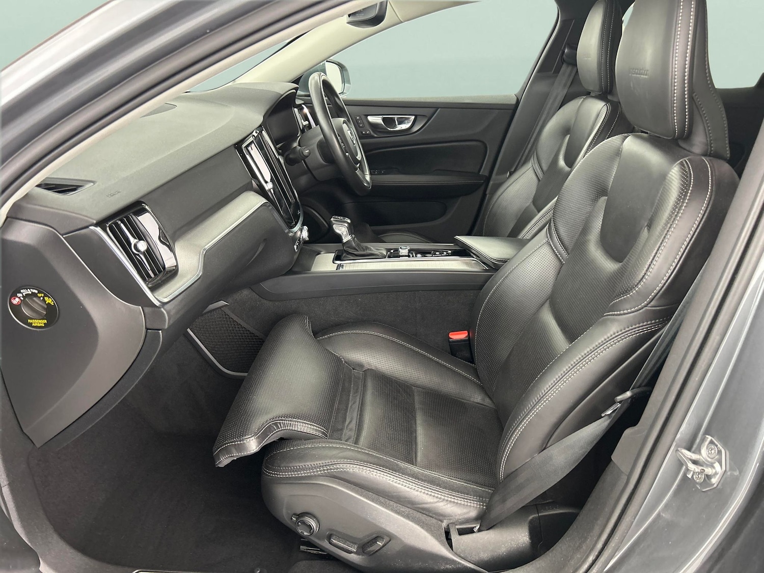 Used Volvo V60 2020 for sale - 76147132: Photo 31