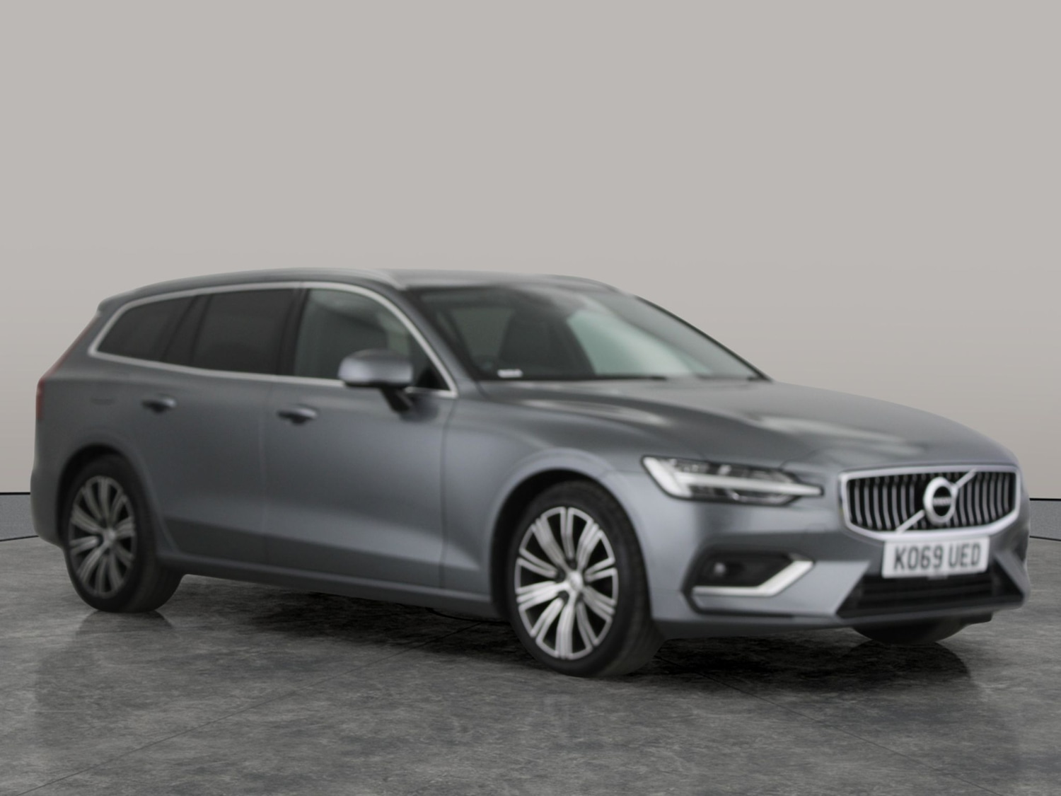 Used Volvo V60 2020 for sale - 76147132: Photo 5