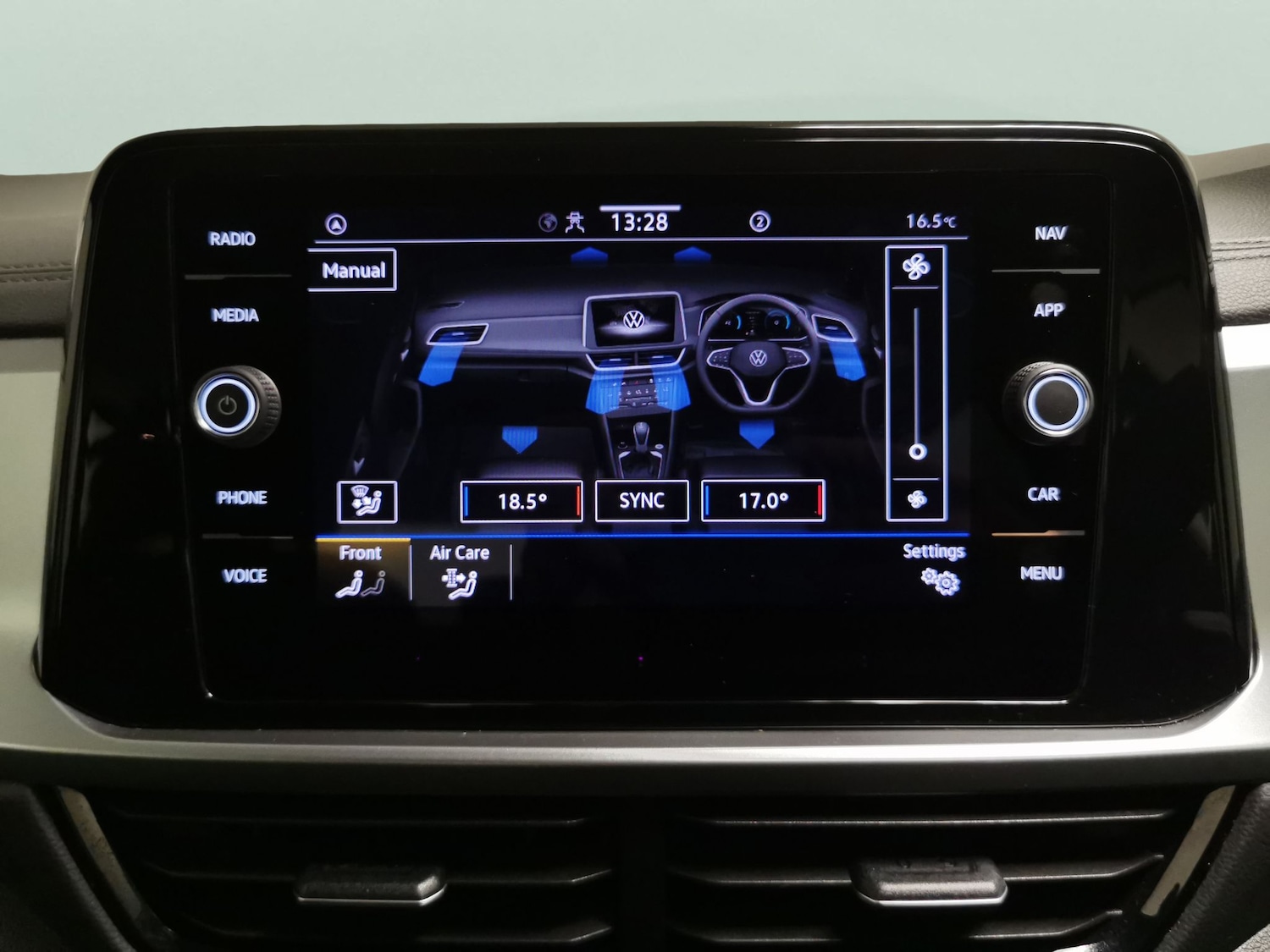 Used Volkswagen T-Roc 2022 for sale - 76580521: Photo 17