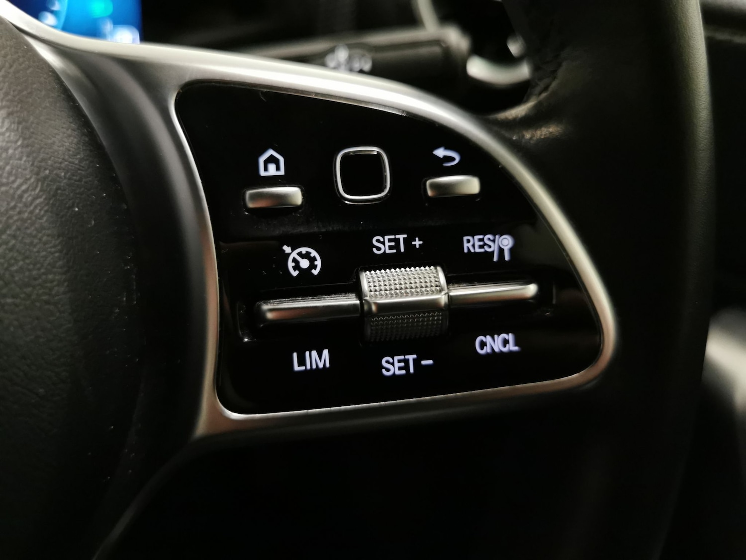 Used Mercedes-Benz A-Class 2019 for sale - 76271679: Photo 24