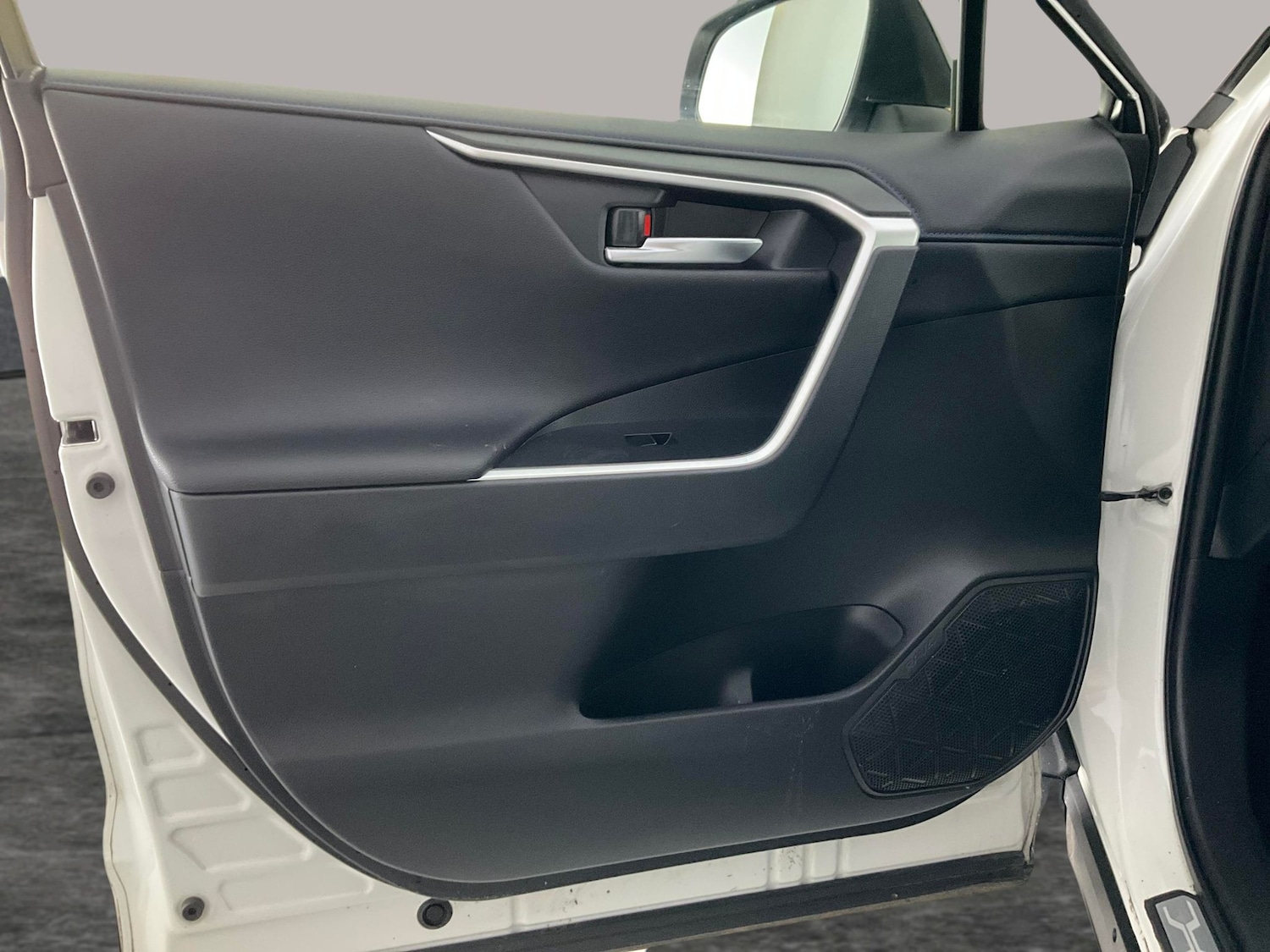 Used Toyota RAV4 2021 for sale - 77125511: Photo 30