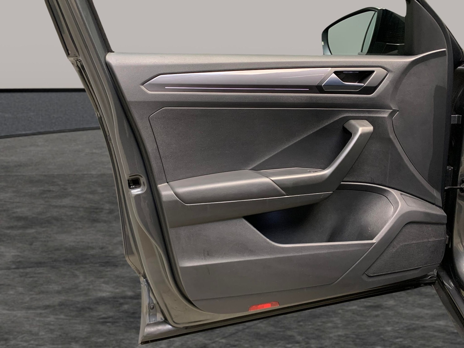 Used Volkswagen T-Roc 2019 for sale - 77069603: Photo 25