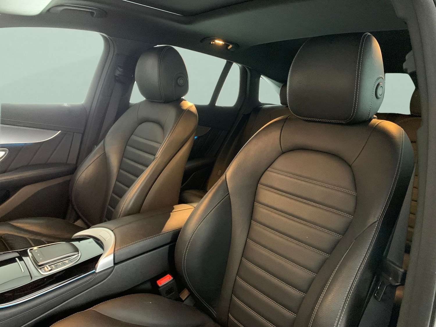 Used Mercedes-Benz EQC 2022 for sale - 77676060: Photo 8