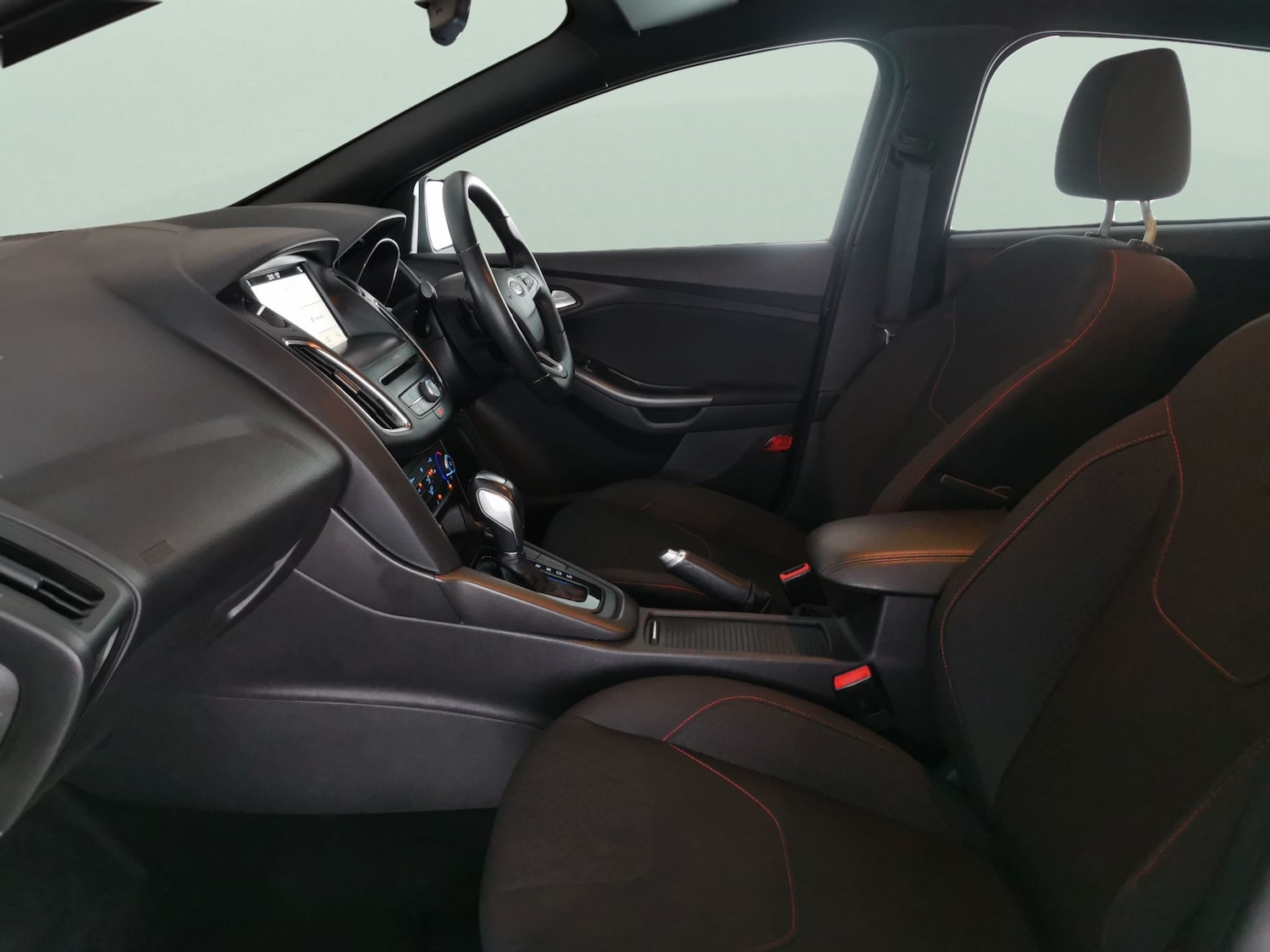 Used Ford Focus 2017 for sale - 76545114: Photo 4