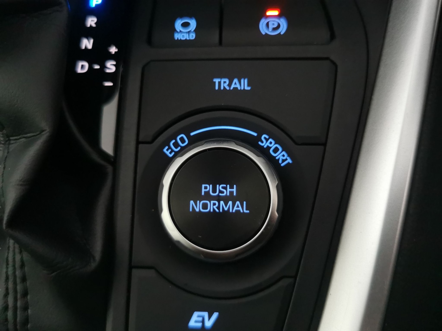 Used Toyota RAV4 2022 for sale - 77720852: Photo 17