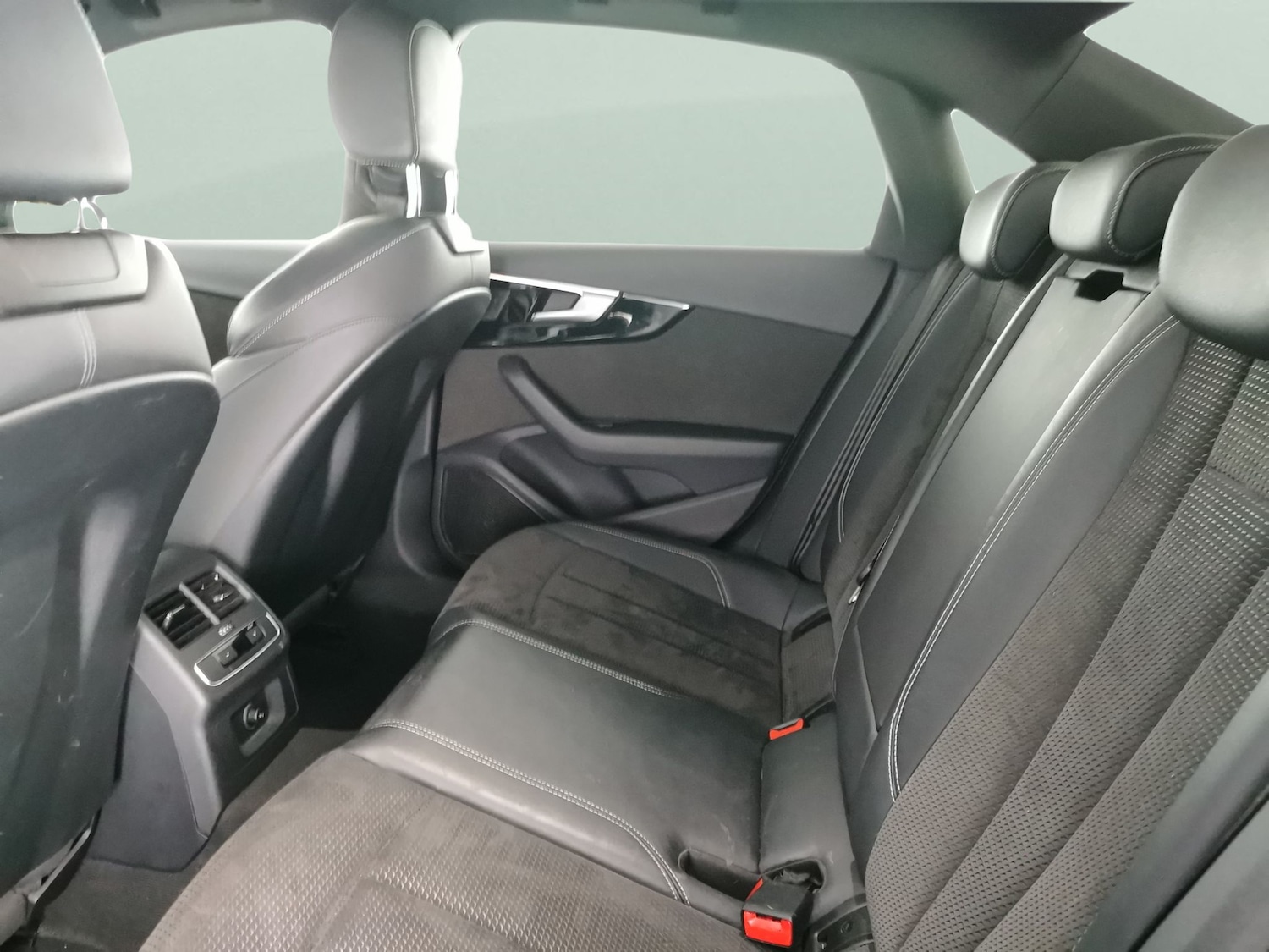 Used Audi A4 for sale - 77475326: Photo 27