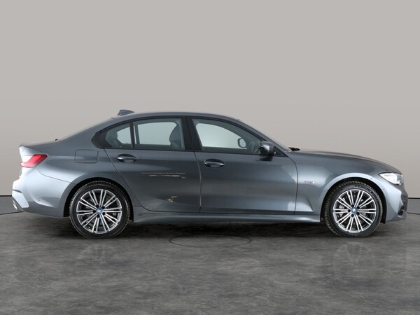 Used BMW 3 Series 2021 for sale - 76222423: Photo 9